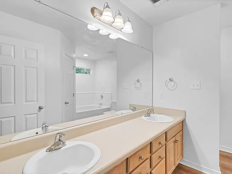 8352 Preakness Ct — Photo 30