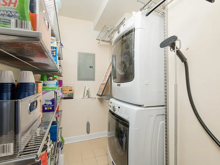 2200 N Leavitt St #3 — Photo 17