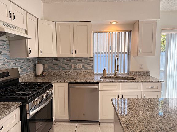 2nd image of 4108 Oakberry Dr