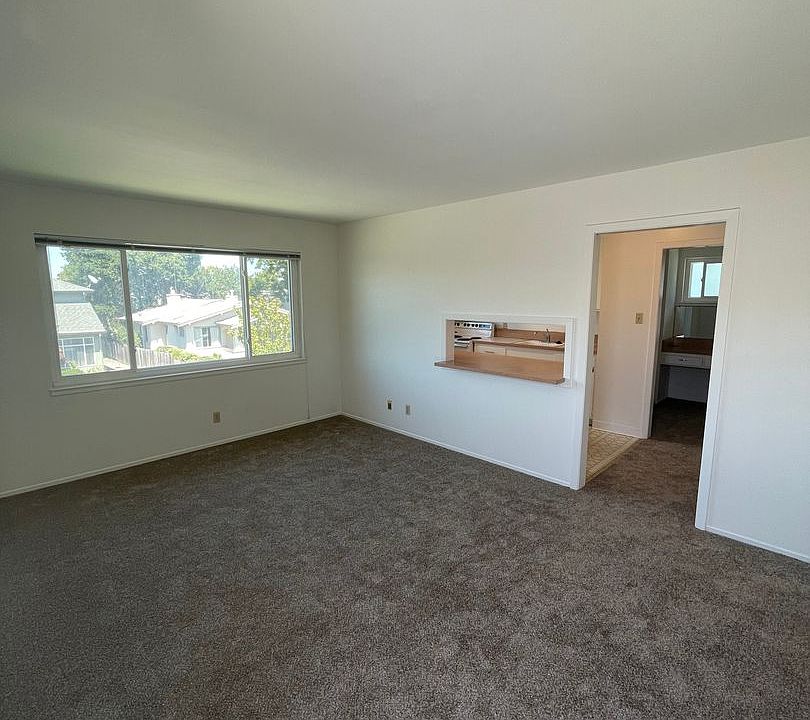 1st image of 1127 Capuchino Ave APT 3