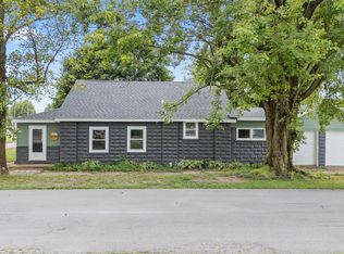 201 W Colonial St, Kempton, IN 46049