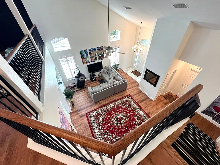 2106 Huxley Ln — Photo 27