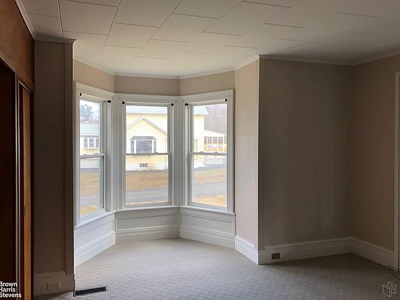 3rd image of 3525 New St