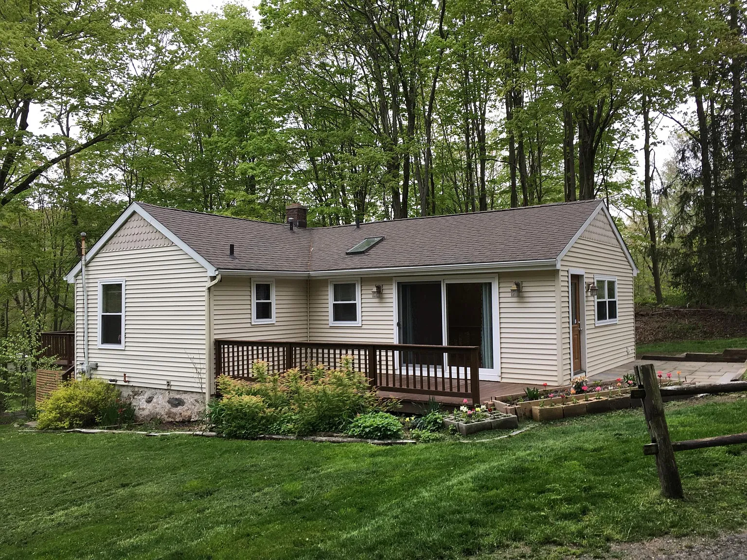 Litchfield Tpke, Bethany — Photo 2
