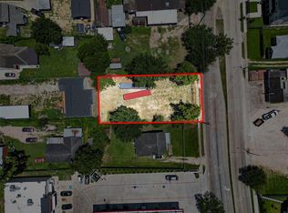 611 E Crosstimbers St, Houston, TX 77022