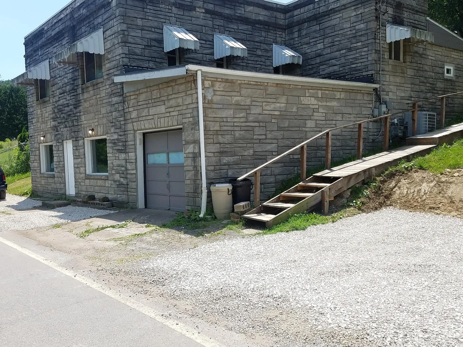 Studio, 1.5 bath, 1000 sqft, $1,200 — Photo 1