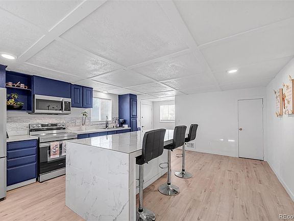 2nd image of 313 Pierce Avenue