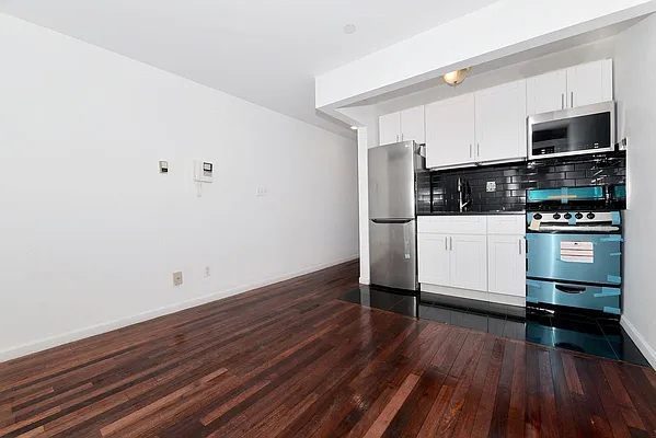 Rented by J Misrahi Realty Corp | media 13