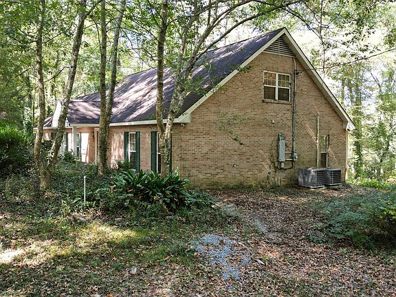 2nd image of 231 Jasmine Hill Rd