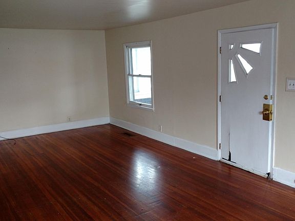 2nd image of 639 Bayard Park Dr