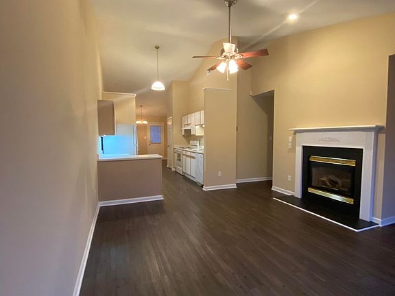 3rd image of 112 Wheeless Cir
