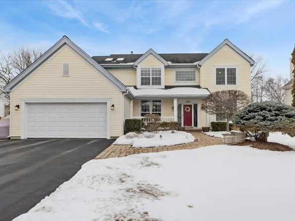 1241 Eric Ln, Lake Zurich, IL 60047
