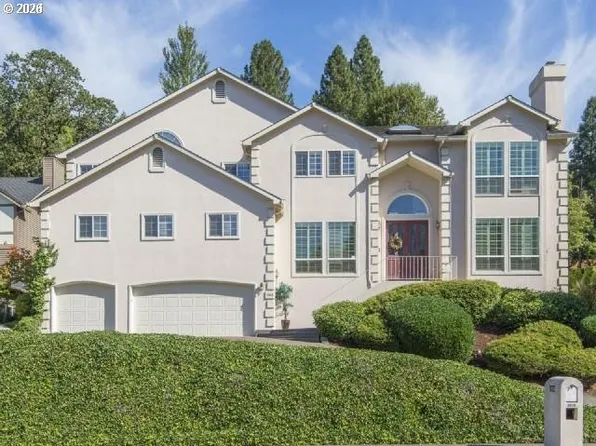 9004 SW Lancelot Ln, Portland, OR 97219