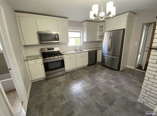 8 Elm St, Rutherford, NJ 07070