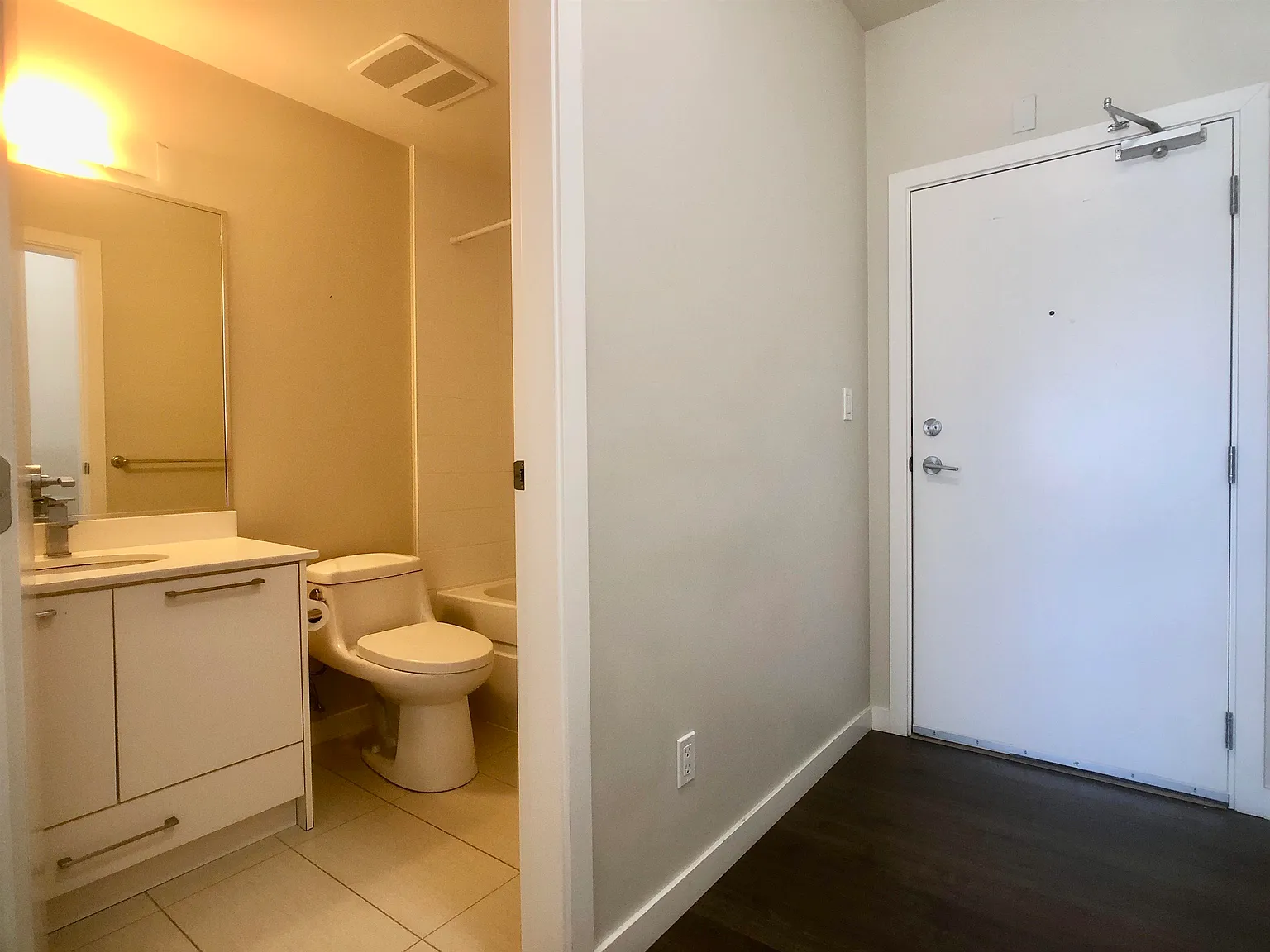 2 bed, 858 sqft, $2,900 — Photo 4