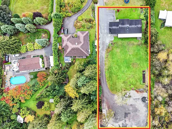 8972 Dewdney Trunk Rd, Mission, BC V2V 6Y1