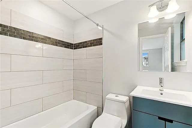 2853 Baronne St #2B — Photo 7