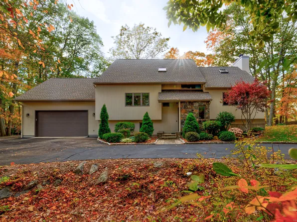 201 Mulberry Point Road, Guilford, CT 06437