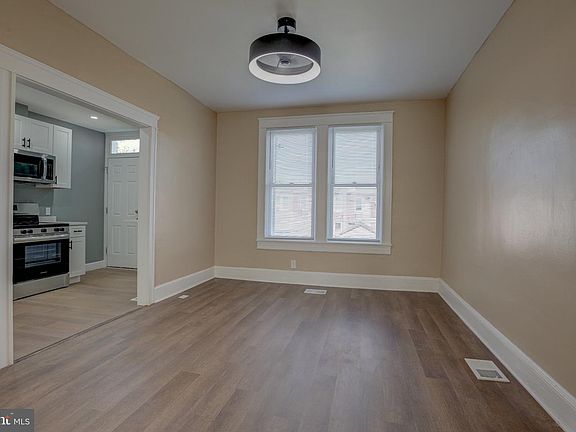 4th image of 1630 E 32nd St