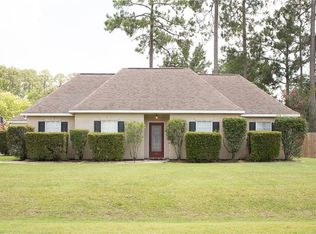 934 Crestwood Dr, Covington, LA 70433