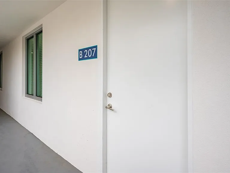 1703 N Tamiami Trl #207 — Photo 2