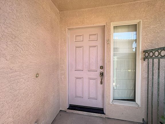 2nd image of 3967 Lamont St APT 5