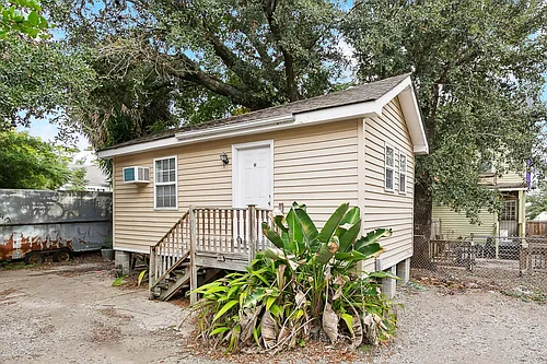 319 S Lopez St #H Photo 1