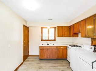 780 Oberlin Elyria Rd #B-1, Elyria, OH 44035