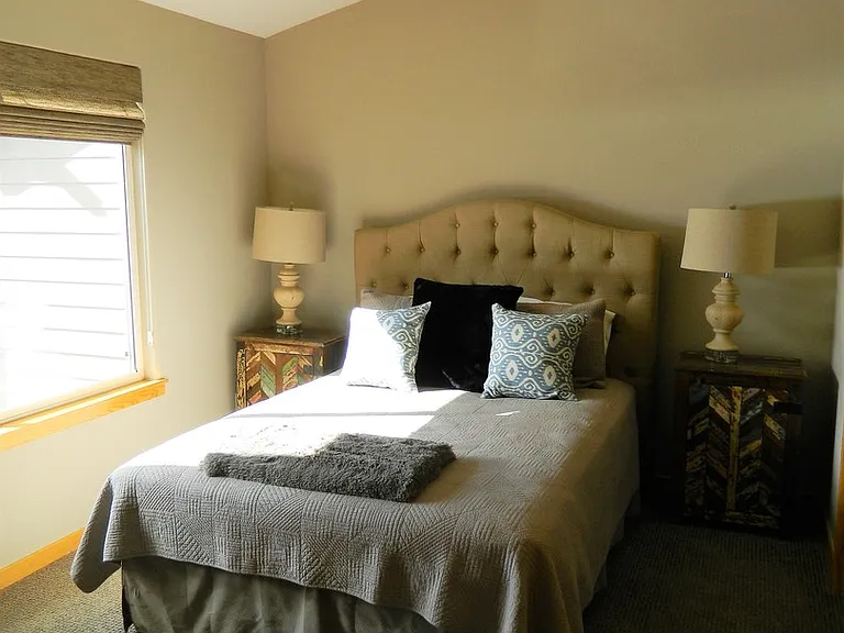 192 Robin Dr — Photo 9