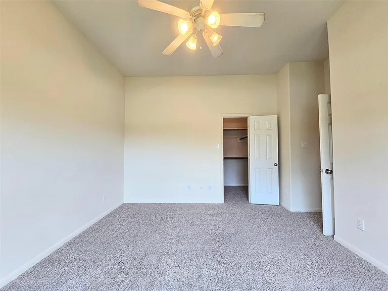 802 Marksey Ct — Photo 24
