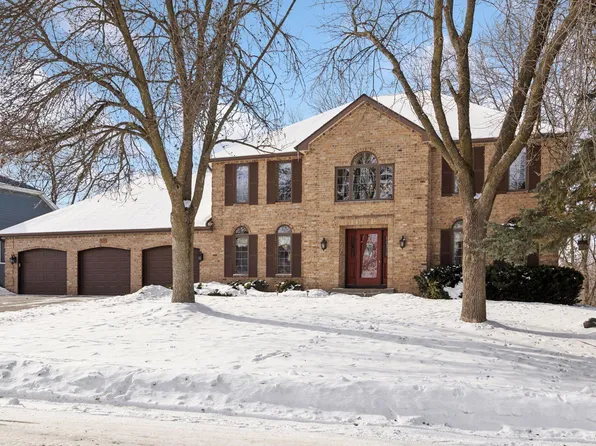 12520 Pinehurst Dr, Burnsville, MN 55337