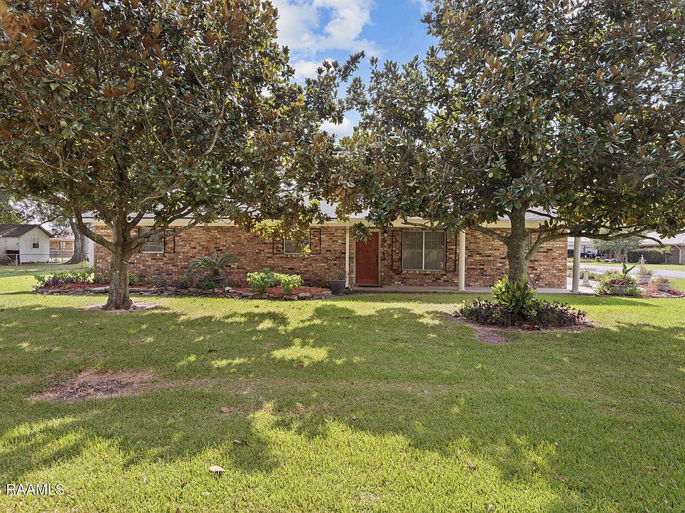 1st image of 571 Mims Dr