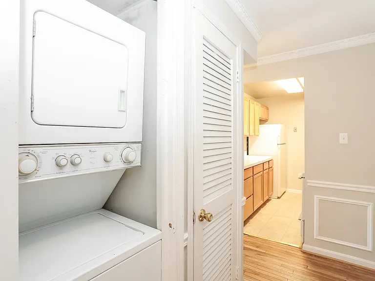 1910 T St NW #24 — Photo 8