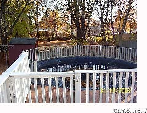 DECK & POOL