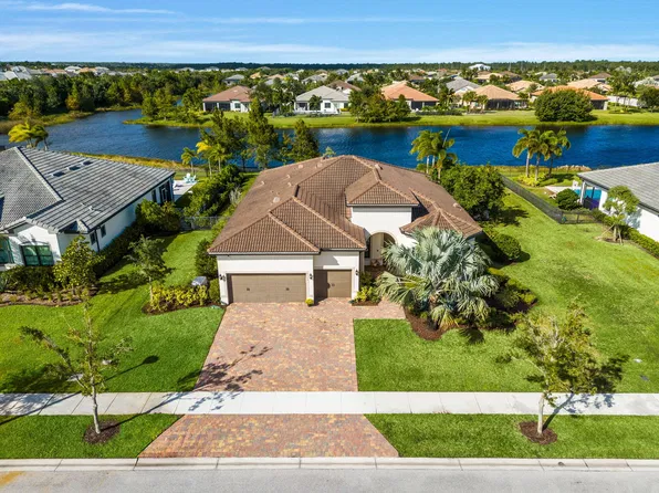 9113 Balsamo Drive, Palm Beach Gardens, FL 33412