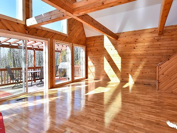 5th image of 2882 Beverly Ln