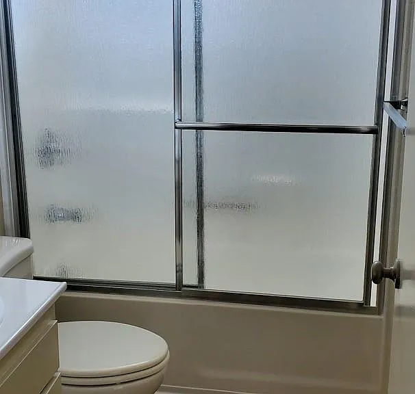 4916 Rosewood Ave — Photo 11