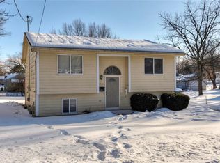 1214 Bundy St, Des Moines, IA 50315