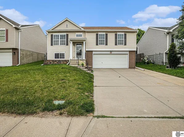 7004 N 88th St, Omaha, NE 68122