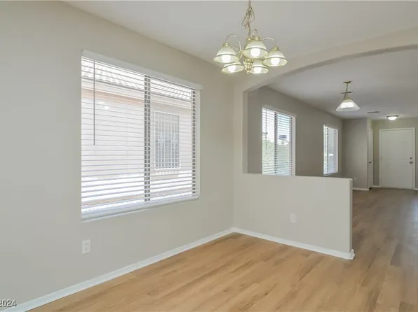 6440 Shining Sand Ave, Las Vegas, NV 89142