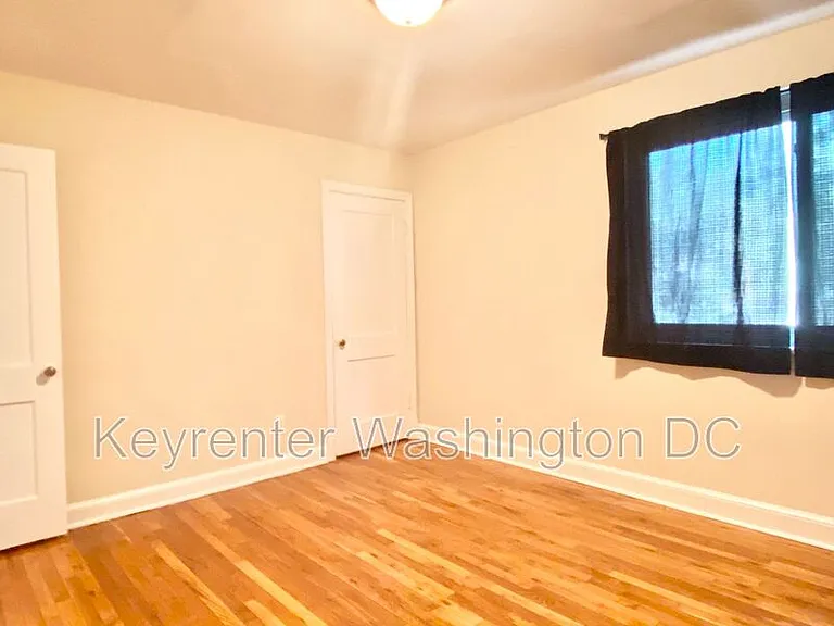 4615 Central Ave NE #B — Photo 16