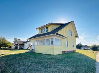 403 S Santa Fe St, Shattuck, OK 73858