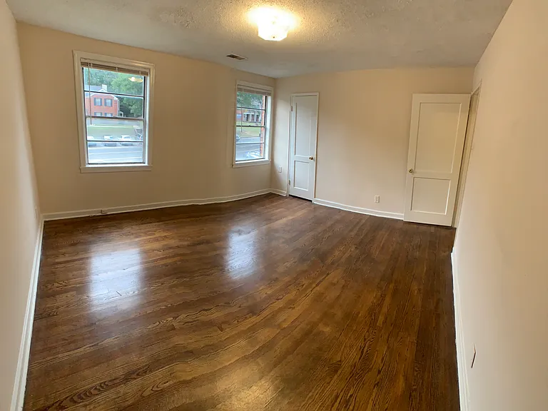 1691 Valley Ave — Photo 20