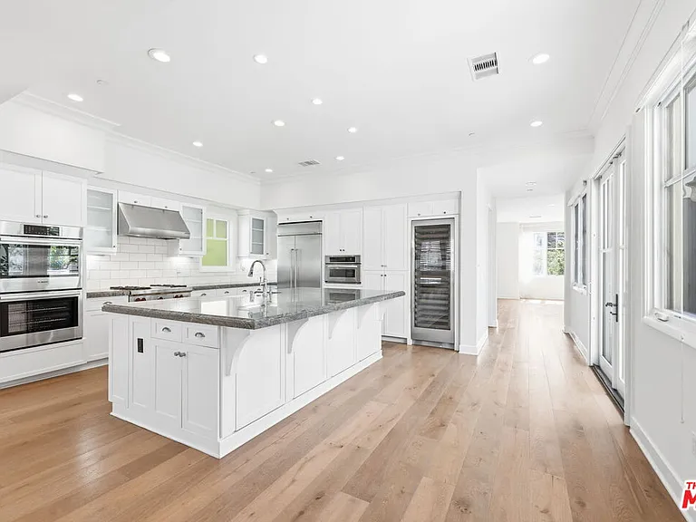 13079 Bluff Creek Dr — Photo 20