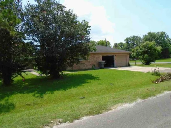 2835 62nd St, Port Arthur, TX 77640