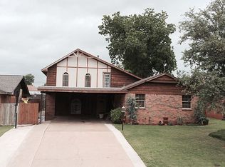 1417 Park Ave, Clinton, OK 73601