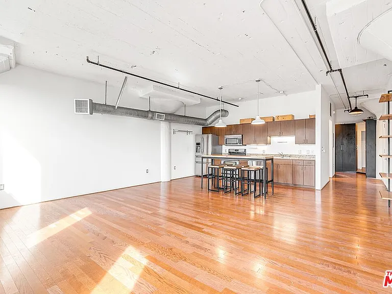 200 N San Fernando Rd #412 — Photo 6