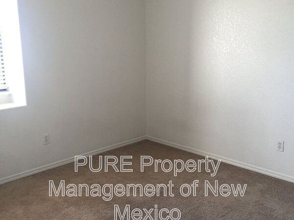 4th image of 4001 Abbey Rd