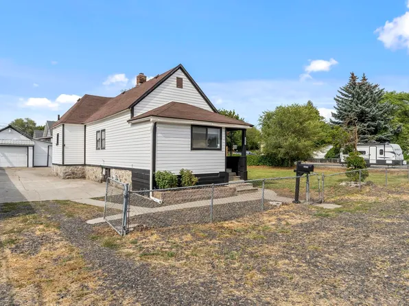 2421 E Cleveland Ave, Spokane, WA 99207