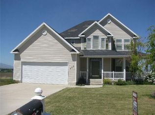 802 W 300 N, Hyrum, UT 84319